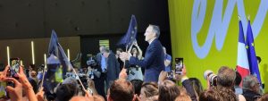 GLUCKSMANN en meeting aux docks à AUBERVILLIERS 1 glucksmann